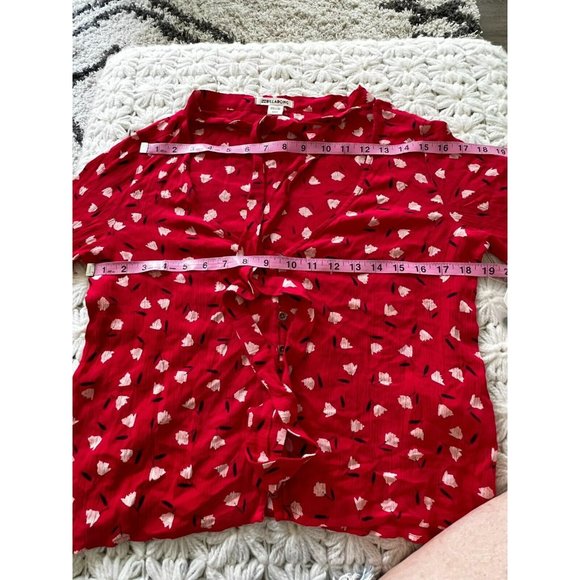 New BILLABONG Bohemian Red White Floral Flared Bell Sleeve Top Size Medium NWT - Picture 10 of 12